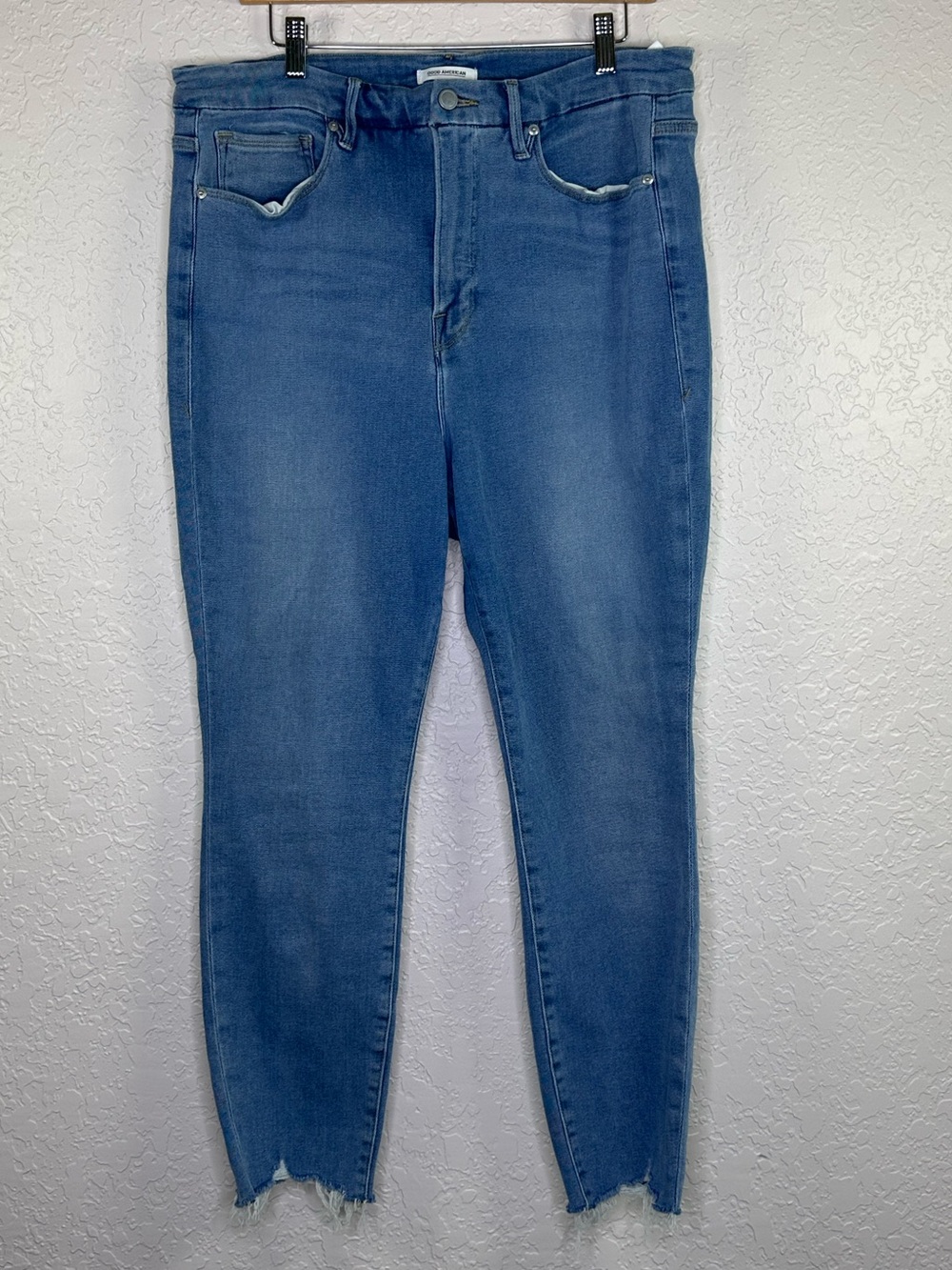 Good American Medium Blue High-Rise Slim Jeans Size 16